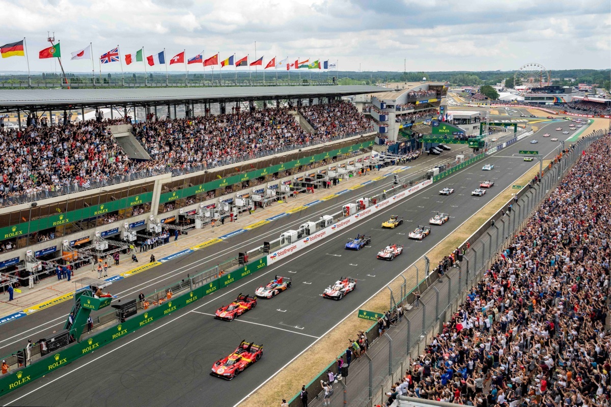 24 Hours of Le Mans  - Srichai Watch